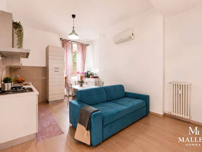 Appartamento bilocale in affitto in Viale Legioni Romane, Bande Nere, Milano