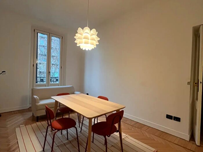 Appartamento trilocale in affitto in Viale Certosa, Milano