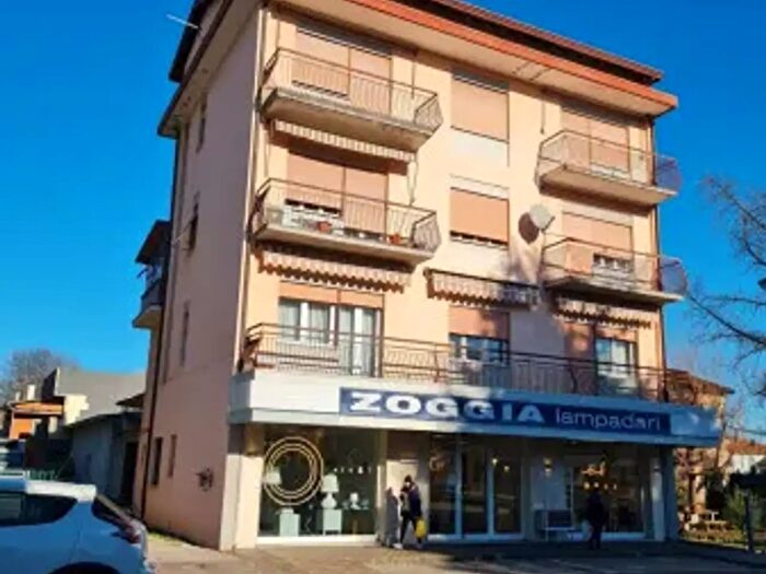 Appartamento quadrilocale in vendita in Via Carlo Vizzotto, San Dona Di Piave