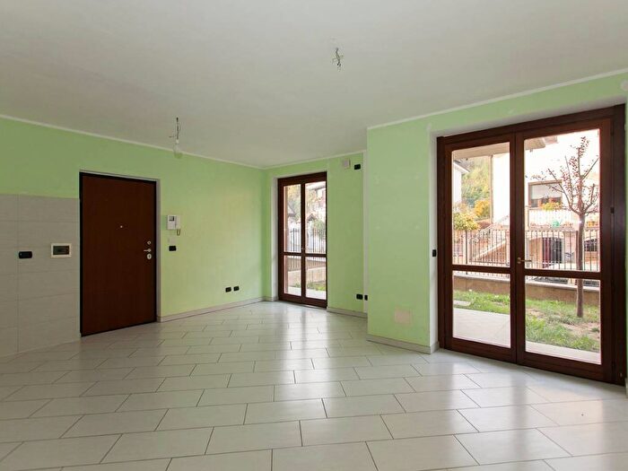 Appartamento trilocale in affitto in Via Ettore Fico, Centro, Castiglione Torinese