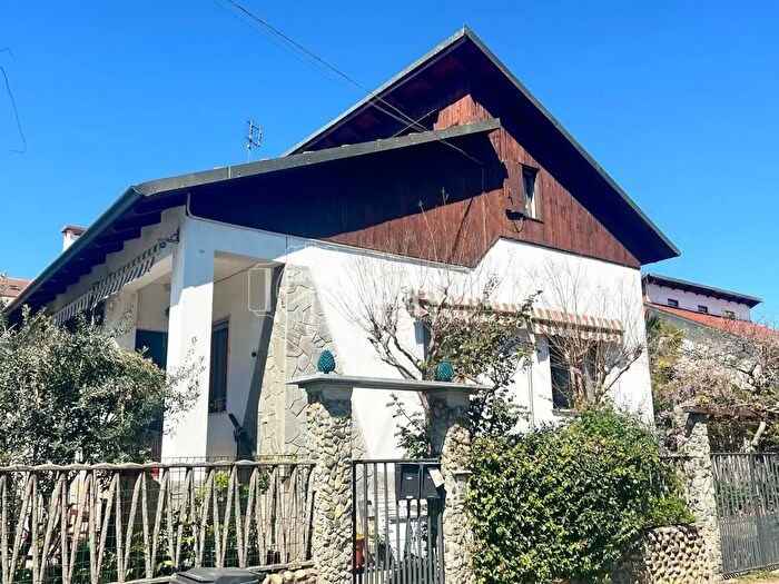 Casa con 5 locali in vendita in Via Domenico Berti, Orbassano