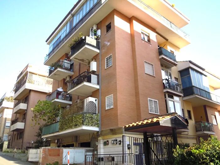 Appartamento bilocale in vendita in Via Gradoli, Roma