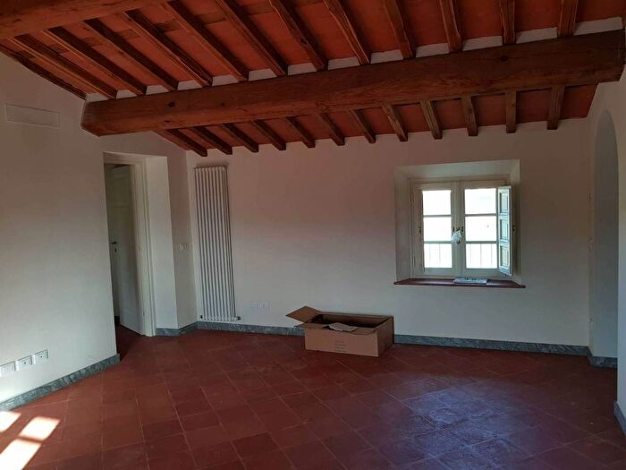 Appartamento quadrilocale in affitto in Via di Moriano, Monte San Quirico Tre Cancelli, Lucca