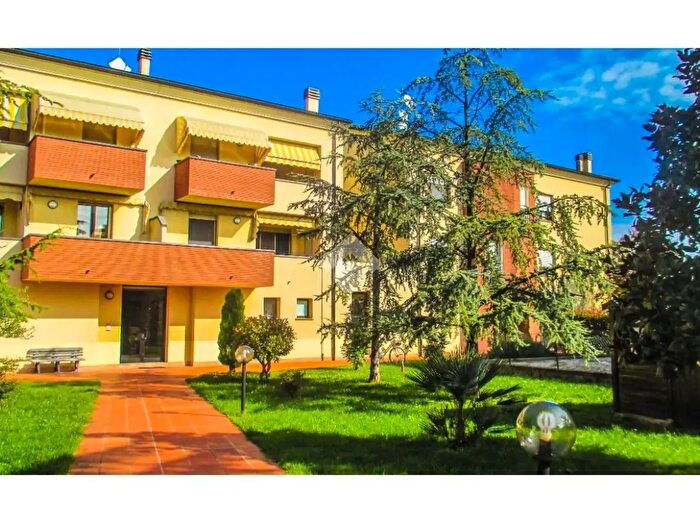 Appartamento trilocale in vendita in Via Ho Chi Minh, Torrile