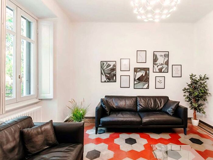 Appartamento quadrilocale in affitto in Via Ca' Rota, Camnago Volta, Como