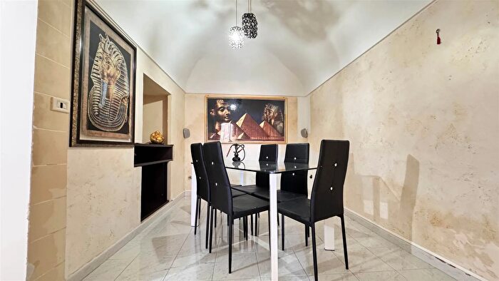 Casa quadrilocale in vendita in Via San Giovanni Militello in Val di Catania, Militello In Val Di Catania