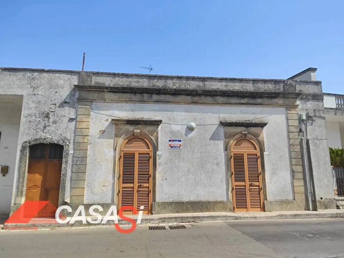 Casa con 7 locali in vendita in Via Zara, Palmariggi