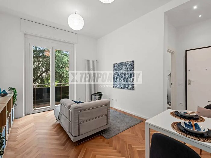 Appartamento trilocale in vendita in Via Dalmazio Birago, Milano