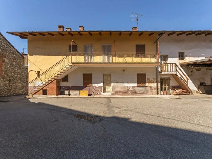 Casa monolocale in vendita in Via Molini, Demonte