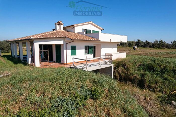 Casa con 6 locali in vendita in Strada Origlio, Capalbio