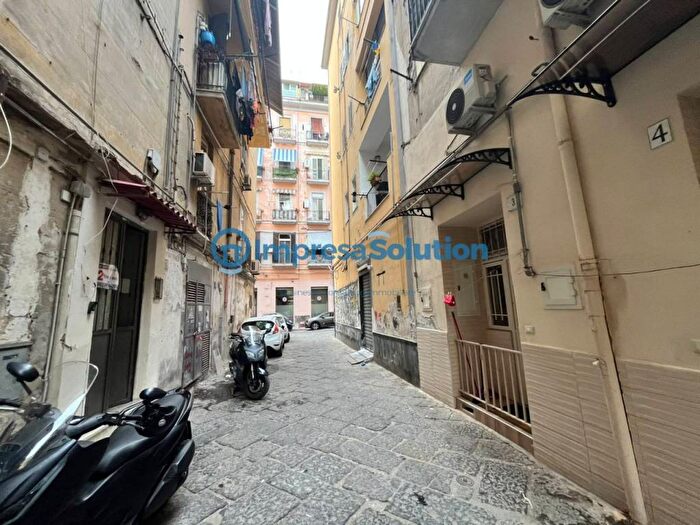 Appartamento bilocale in affitto in Supportico Carminiello al Mercato, Mercato, Napoli