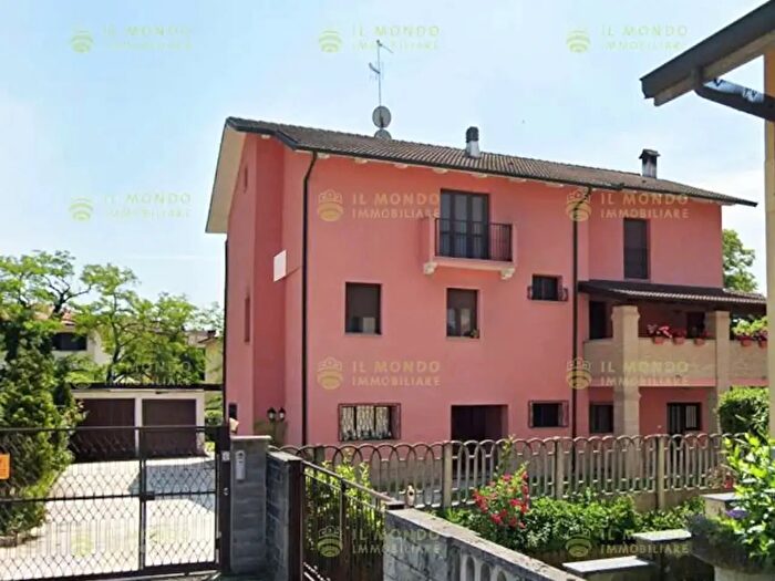 Appartamento quadrilocale in vendita in Tribiano