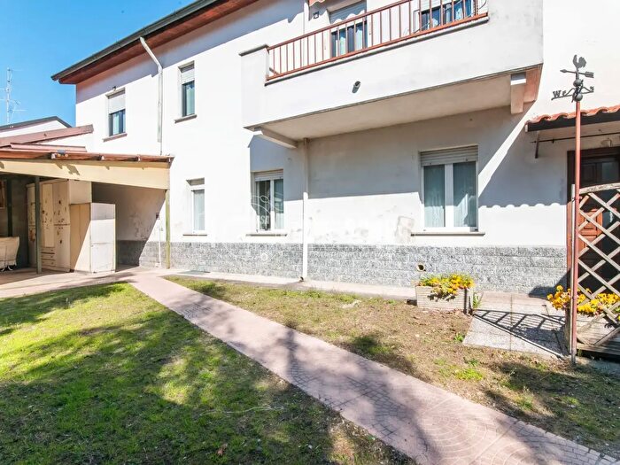 Appartamento bilocale in vendita in Via Guarnazzola, Cusano Milanino