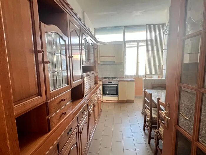 Appartamento con 5 locali in vendita in a Galissano, Carrara