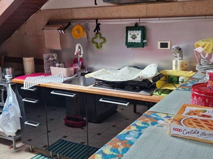Appartamento trilocale in affitto in Via Giacomo Bove, Centro, Acqui Terme