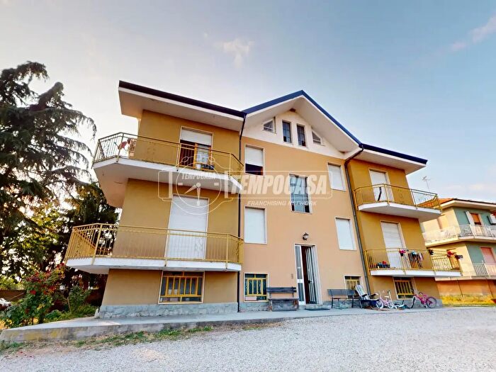Appartamento quadrilocale in vendita in Strada Biola, Bra