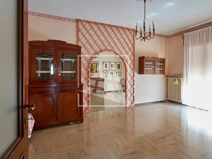 Appartamento quadrilocale in vendita in Via Emile Zola, Reggio Emilia