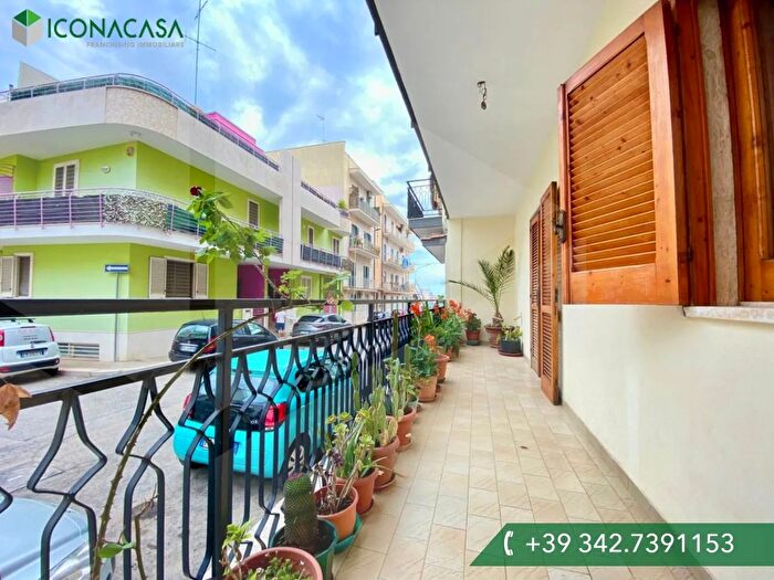 Appartamento quadrilocale in vendita in Via XXV Aprile, Bitonto