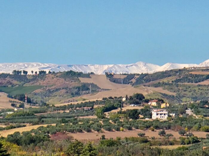 Appartamento trilocale in vendita in Via Grasceta, San Salvo