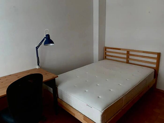 Appartamento quadrilocale in affitto in Via Martinetti, Milano