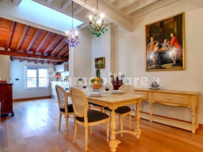 Appartamento trilocale in affitto in Via Maggio, Santo Spirito, Firenze