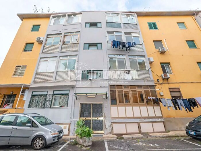 Appartamento trilocale in vendita in Via Gaetano Alibrandi Pal d, Messina