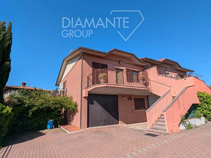 Casa con 5 locali in vendita in Castiglione Del Lago