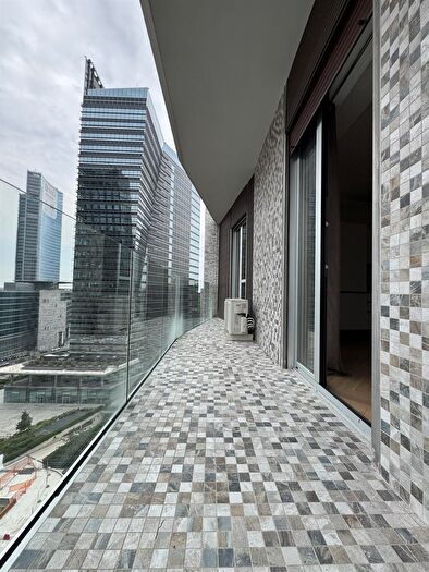 Appartamento bilocale in affitto in Piazza Gaeulenti, Milano