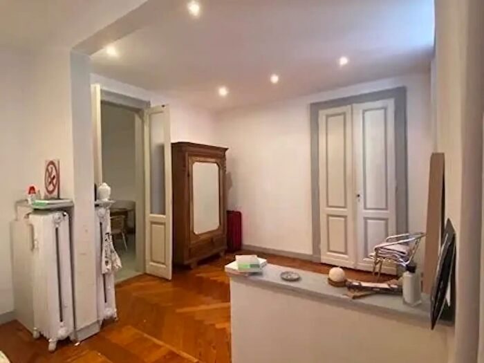 Appartamento quadrilocale in affitto in Via Valeggio, Torino