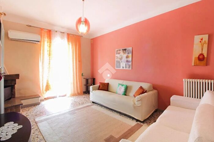 Appartamento trilocale in vendita in Via Fratelli Rosselli, Grottammare