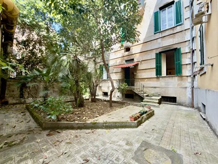 Appartamento quadrilocale in vendita in Via Gargano, Roma