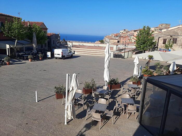 Appartamento trilocale in vendita in Capoliveri