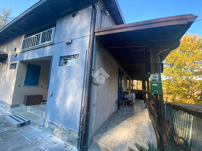 Casa trilocale in vendita in Strada Provinciale per Pellegrino Località Faggia, Varano De Melegari