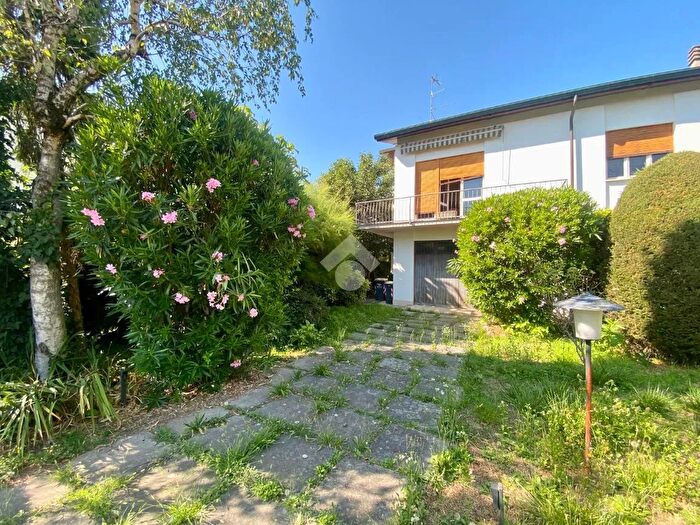 Casa quadrilocale in vendita in Via Kennedy, Castelnuovo Scrivia