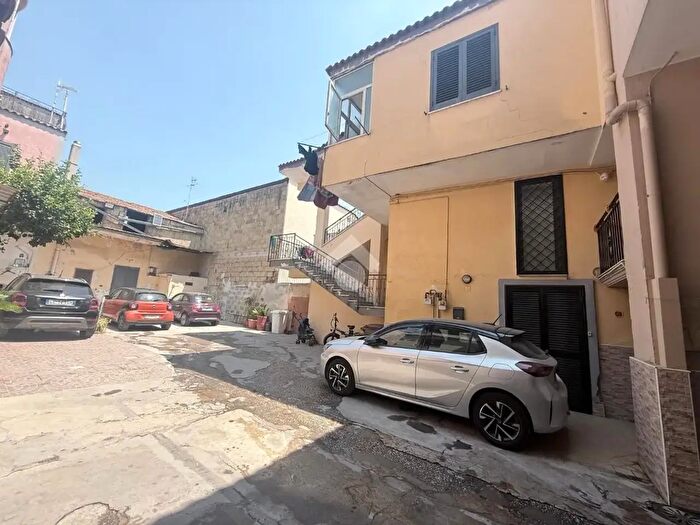 Casa trilocale in vendita in Via Appia, Caivano