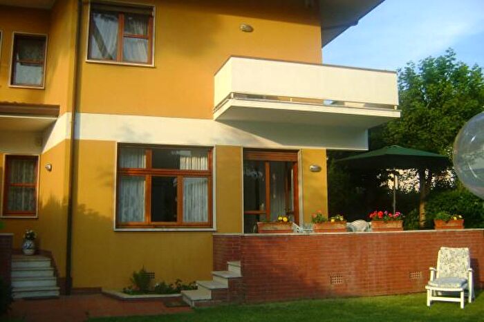 Casa con 6 locali in affitto in Via Trento, Forte Dei Marmi