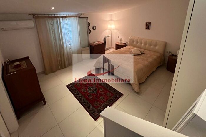 Casa con 5 locali in vendita in Alcamo