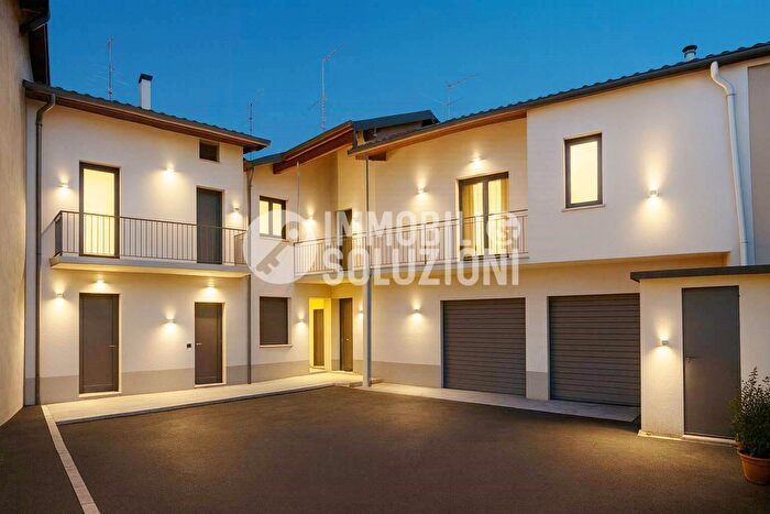 Appartamento bilocale in vendita in Maggio, Bottanuco