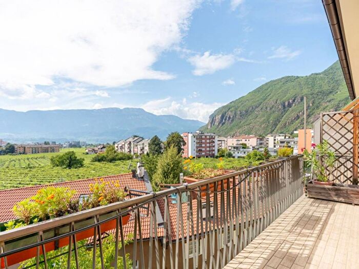 Appartamento con 5 locali in vendita in Gries San Quirino, Bolzano