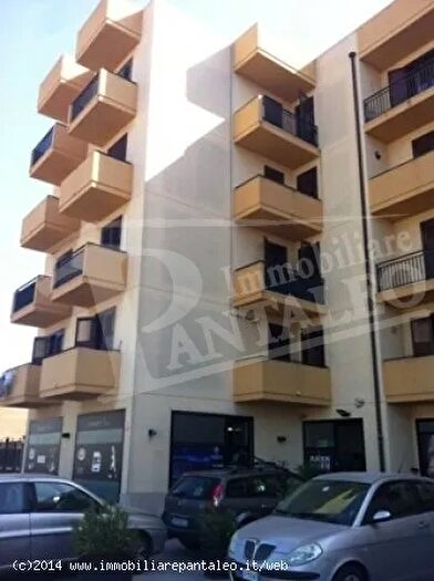 Appartamento trilocale in vendita in Via Mazara Marsala, Marsala