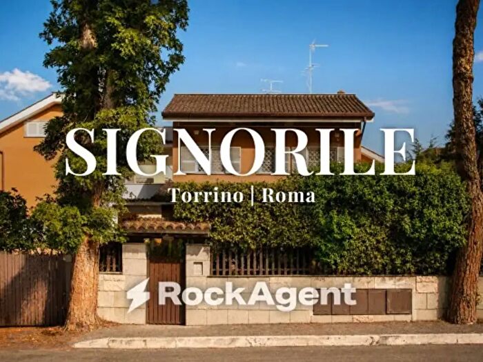 Casa con 6 locali in vendita in Via Pierfranco Bonetti, Roma