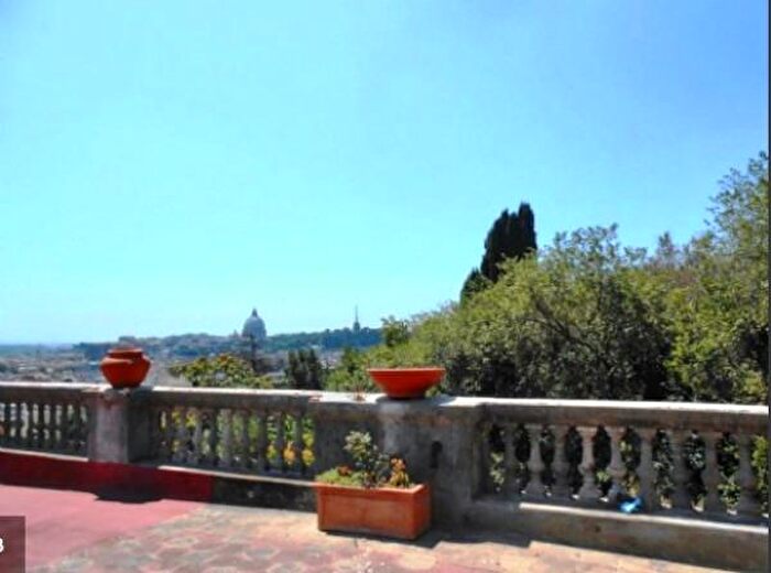 Casa con 6 locali in vendita in Via Fedro, Roma