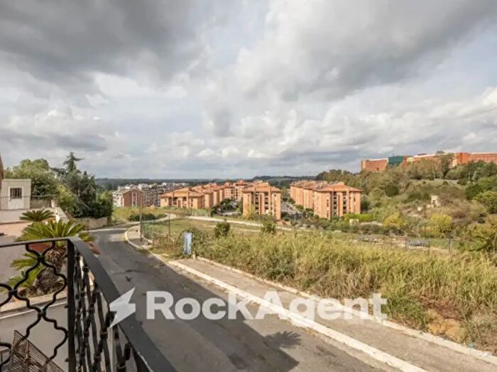 Casa quadrilocale in vendita in Via Aristide Faccioli, Roma