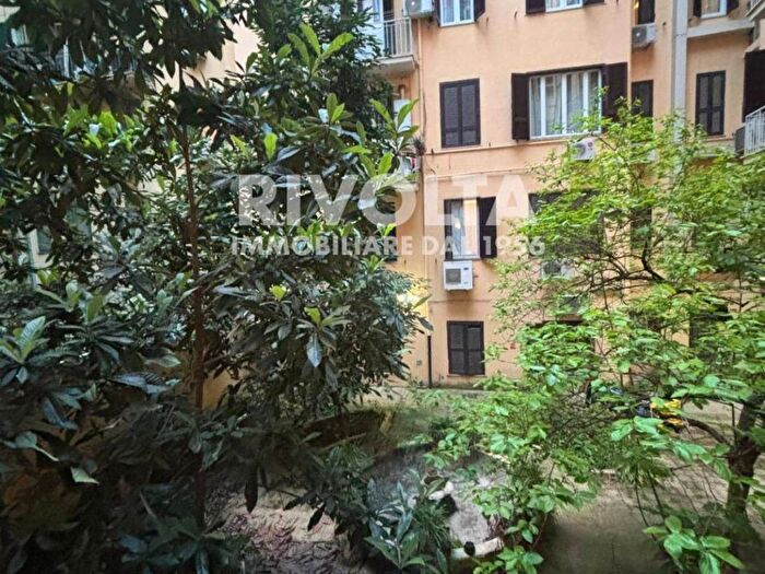 Appartamento bilocale in affitto in Via Ludovico Muratori, Colle Oppio, Roma