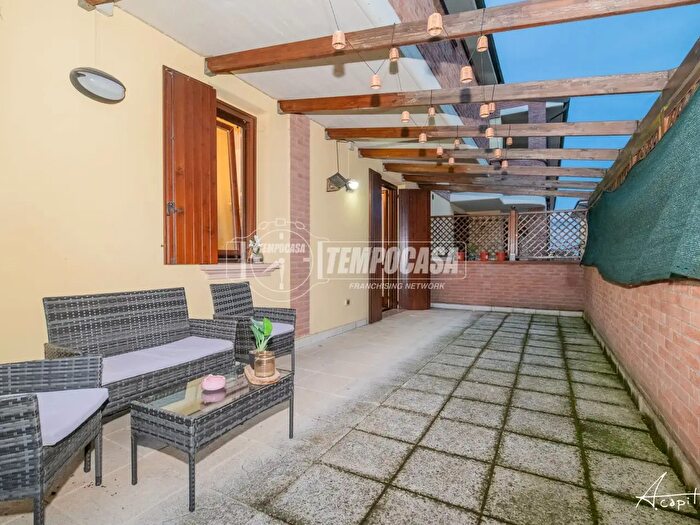 Appartamento trilocale in vendita in Via Gentileschi, Soliera