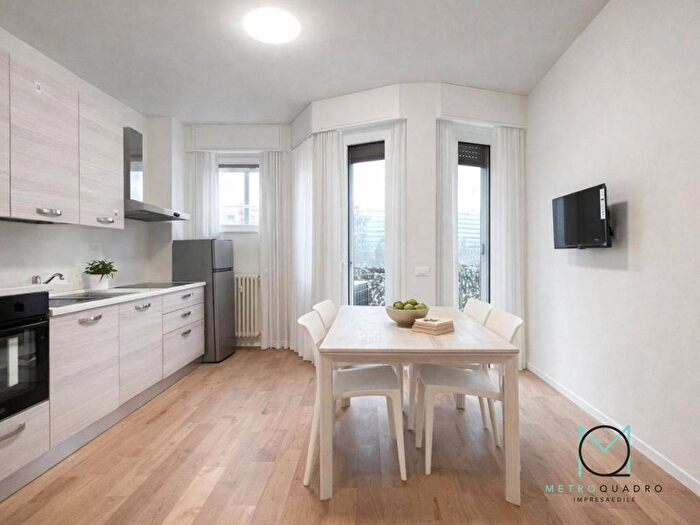 Appartamento trilocale in affitto in Via della Libertà, Centro, San Donato Milanese