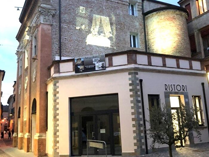 Appartamento trilocale in affitto in Via del Turco, Centro Storico, Ferrara