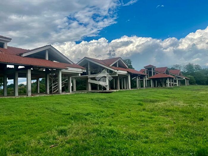 Casa con 5 locali in vendita in Via Fontana Sor Tommaso, Giuliano Di Roma