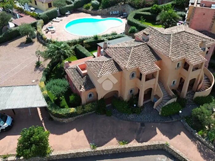 Appartamento trilocale in vendita in Via Gallura, Loiri Porto San Paolo