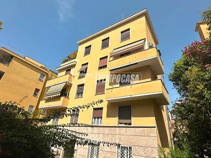 Appartamento bilocale in vendita in Viale delle Medaglie d'Oro, Roma